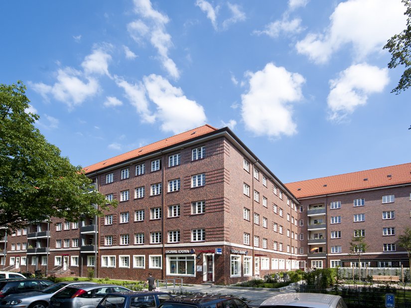De belangrijkste ingrepen bij deze energetische modernisering waren de isolatie van de baksteengevel aan de straatkant, het pleisterwerk aan de tuinzijde, de isolatie van het kelderplafond en het dak en het vervangen van deuren en ramen.