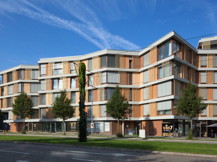 Door de prominente ligging moeten de stadshuizen aan zeer hoge ontwerpeisen voldoen.