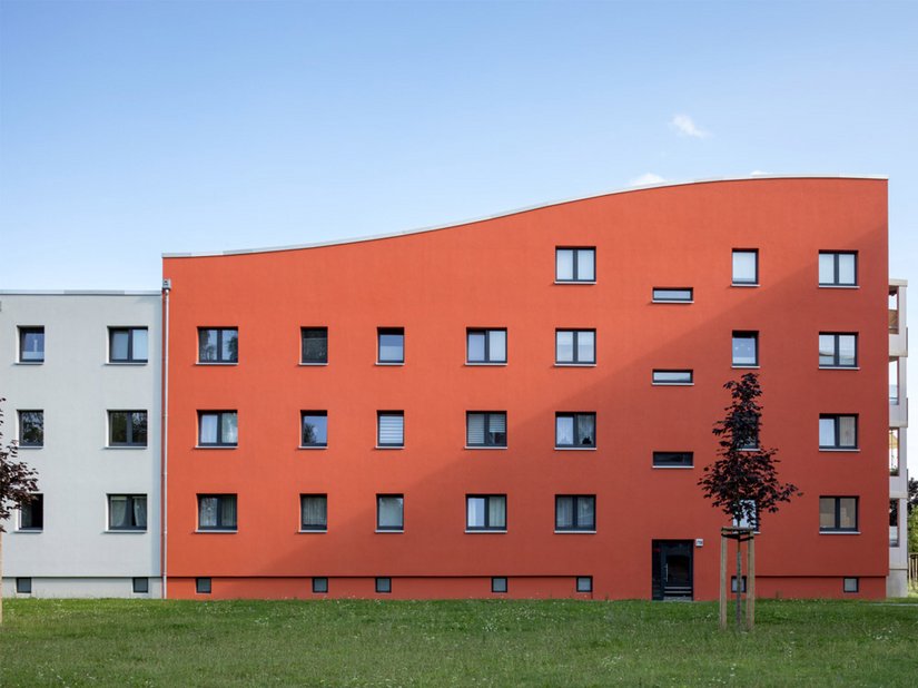 De renovatie van de gevel vermindert de primaire energiebehoefte tot 32 kWh/m².