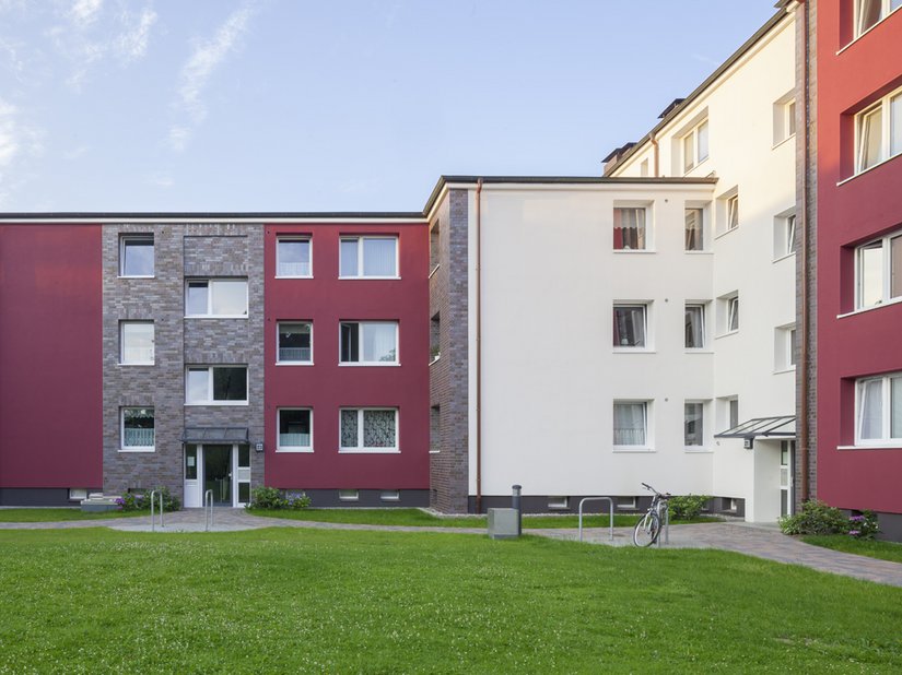 De energetische modernisering werd gezien als een kans om de zeer eenvoudige structuren op te waarderen met kleur.