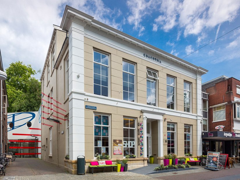 Concordia - film, theater en expositie - ligt midden in de winkelstraat van Enschede.
