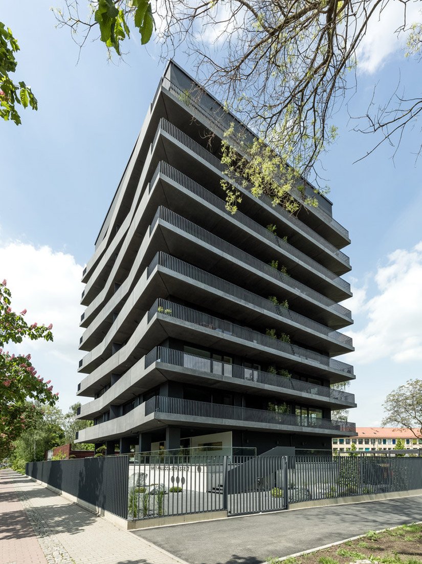 Het huis is gebouwd met de modernste technologie en volgens de huidige EnEv-richtlijnen (Duitse energiebesparingsverordening).