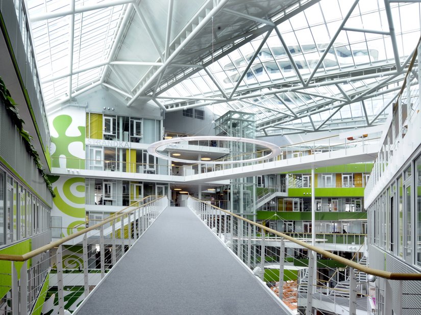 Het atrium voelt bijna aan als een buitenruimte.