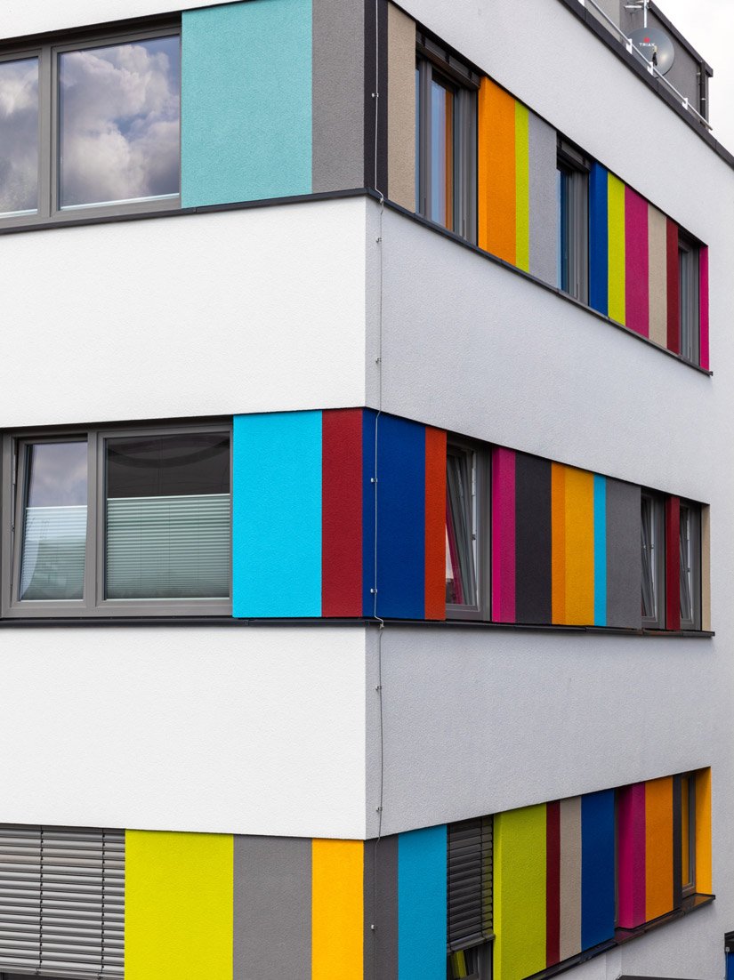 De wens van de opdrachtgever was een multifunctioneel gebouw met een aansprekend ontwerp.