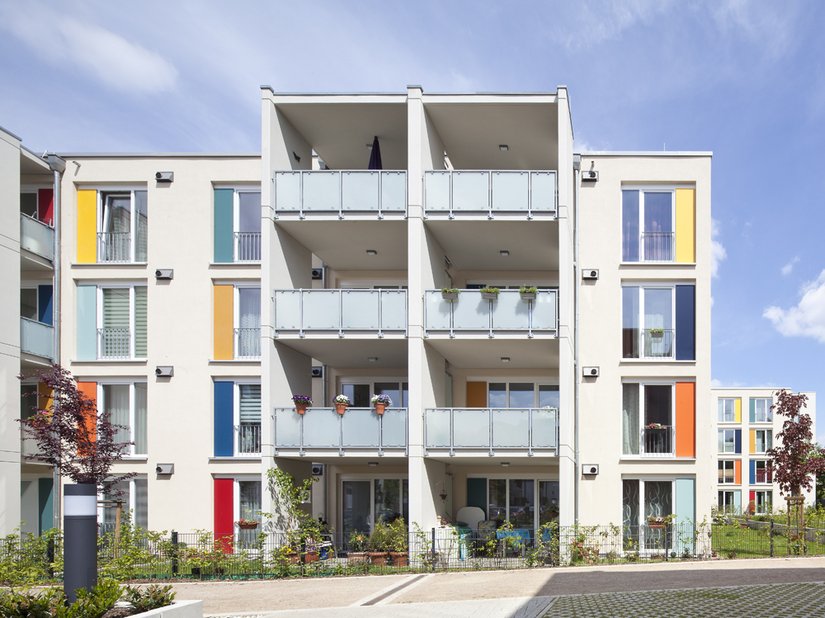Dit complex is ontstaan als sociaal huisvestingsproject en is de eerste “Klimaschutzsiedlung” (bouwproject dat rekening houdt met de bescherming van het milieu) in Noordrijn-Westfalen. Het is volledig opgetrokken volgens de normen van energieneutrale woningen.