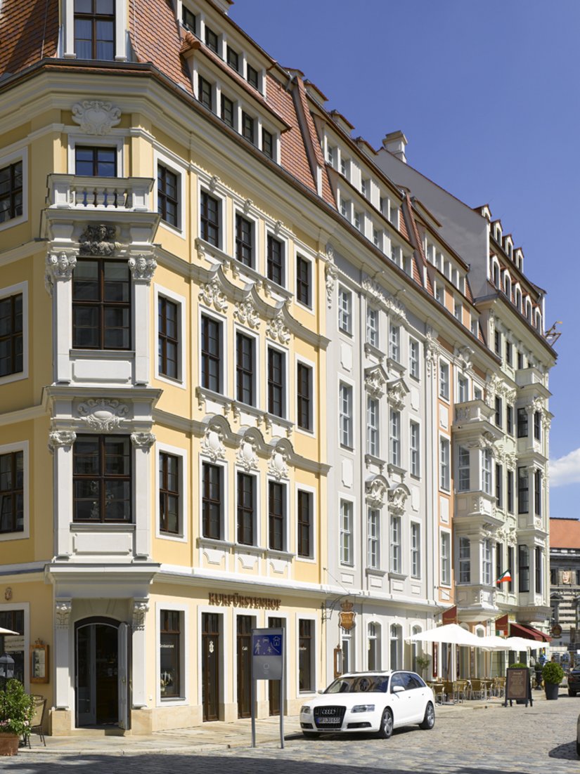 Wederopbouw van de Rampische Straße 1-7, nauwkeurig tot in ieder detail.