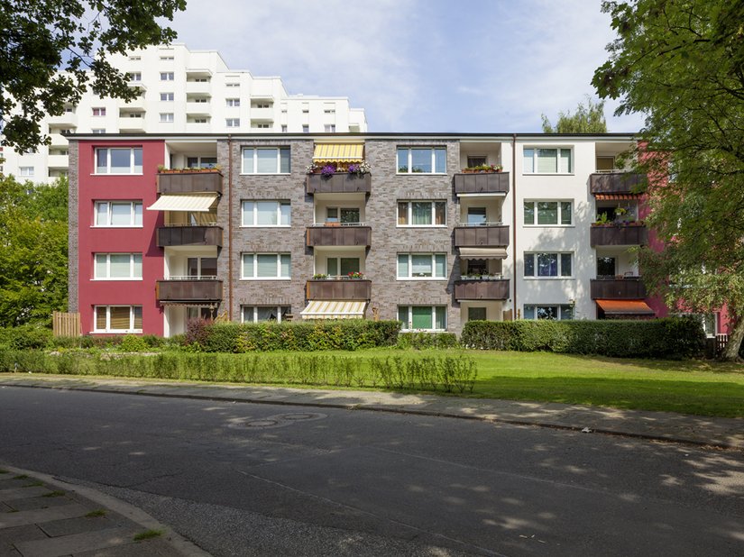 De grote, parkachtige groene ruimtes en de oude bomen zijn bewaard gebleven.