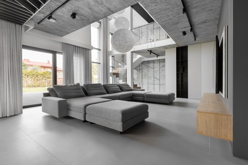 Door te spelen met contrasten, vormen en lichtelementen ontstond er een stijlvol maar krachtig interieur.